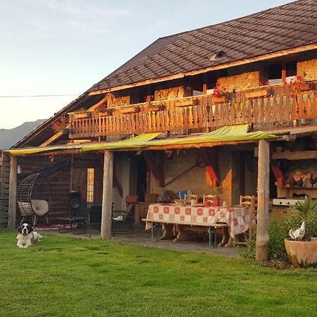 La Chambre Savoyarde Chez Les Garcons Saint-Paul-sur-Yenne エクステリア 写真