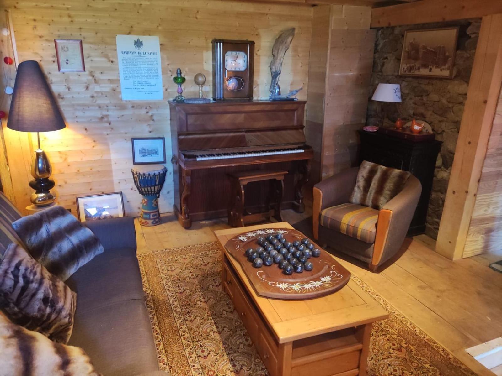 La Chambre Savoyarde Chez Les Garcons Saint-Paul-sur-Yenne エクステリア 写真