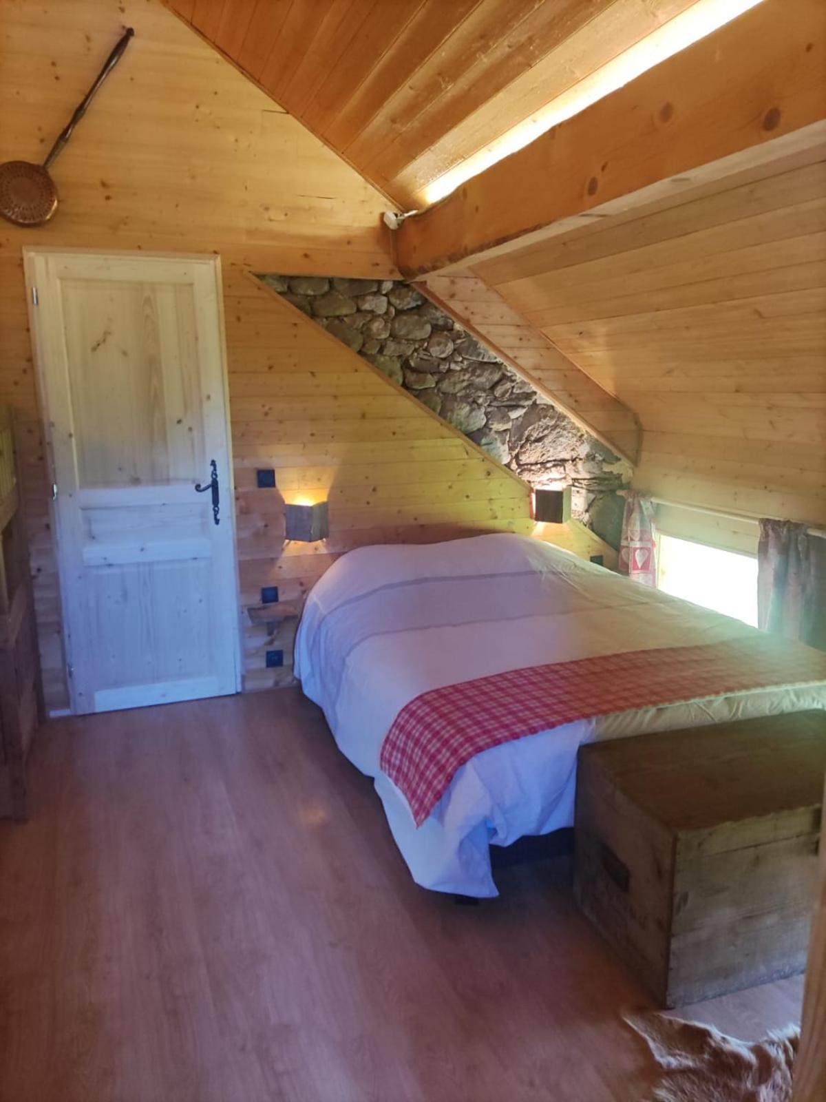 La Chambre Savoyarde Chez Les Garcons Saint-Paul-sur-Yenne エクステリア 写真